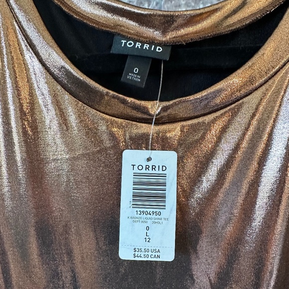 Torrid Liquid Shine Crew Neck Top Size L - Picture 4 of 7
